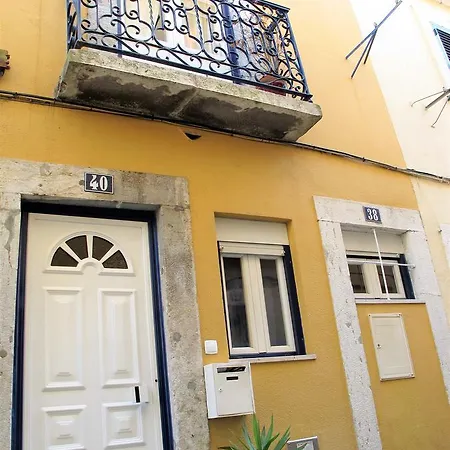 Casa Santa Clara * Lisbon